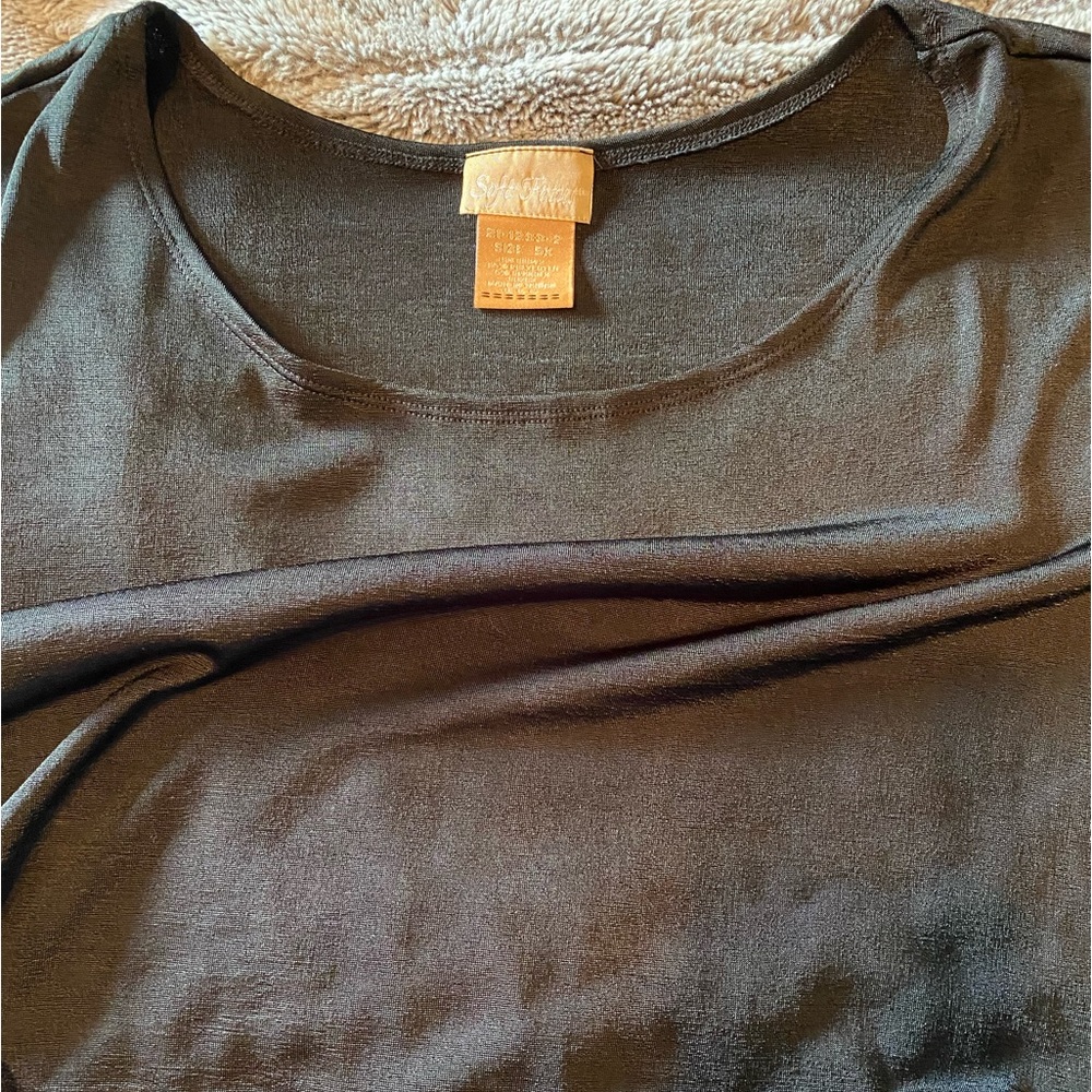Scoop Neck Luxurious Top